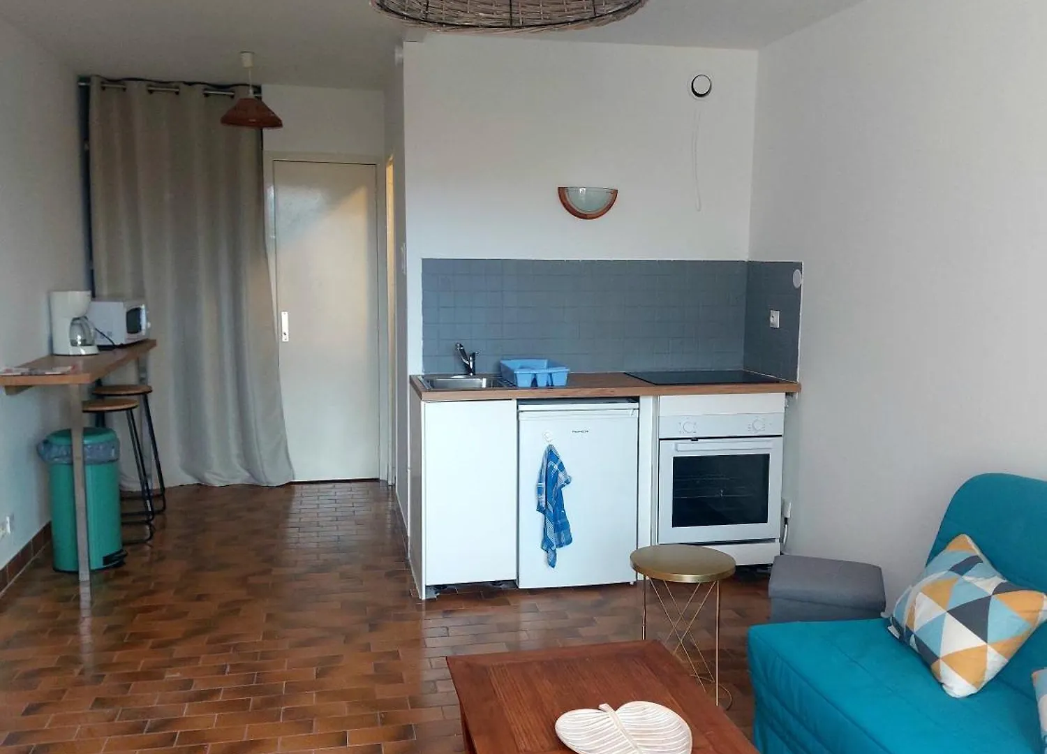 Appartement Les Lavandes, T2 Avec Terrasse Les Lecques Apartment