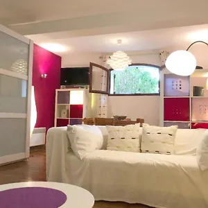 37m2 à Cyr Sur - - Proche - Parking - Confort - Calme Appartement